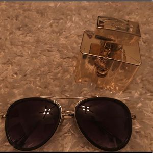 Sunglasses aviator